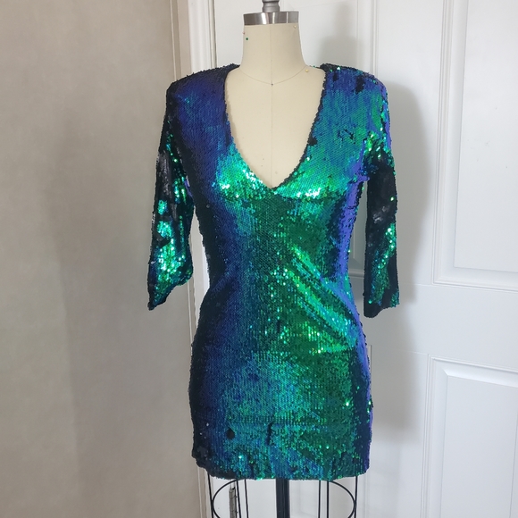 Zara Dresses & Skirts - Zara Iridescent Green-Blue Sequin V-Neck Dress